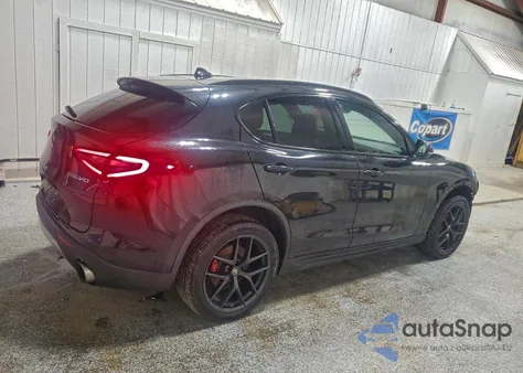 2018 Alfa Romeo Stelvio Ti Sport z USA, uszkodzony, nr VIN ZASFAKNNXJ7C27526